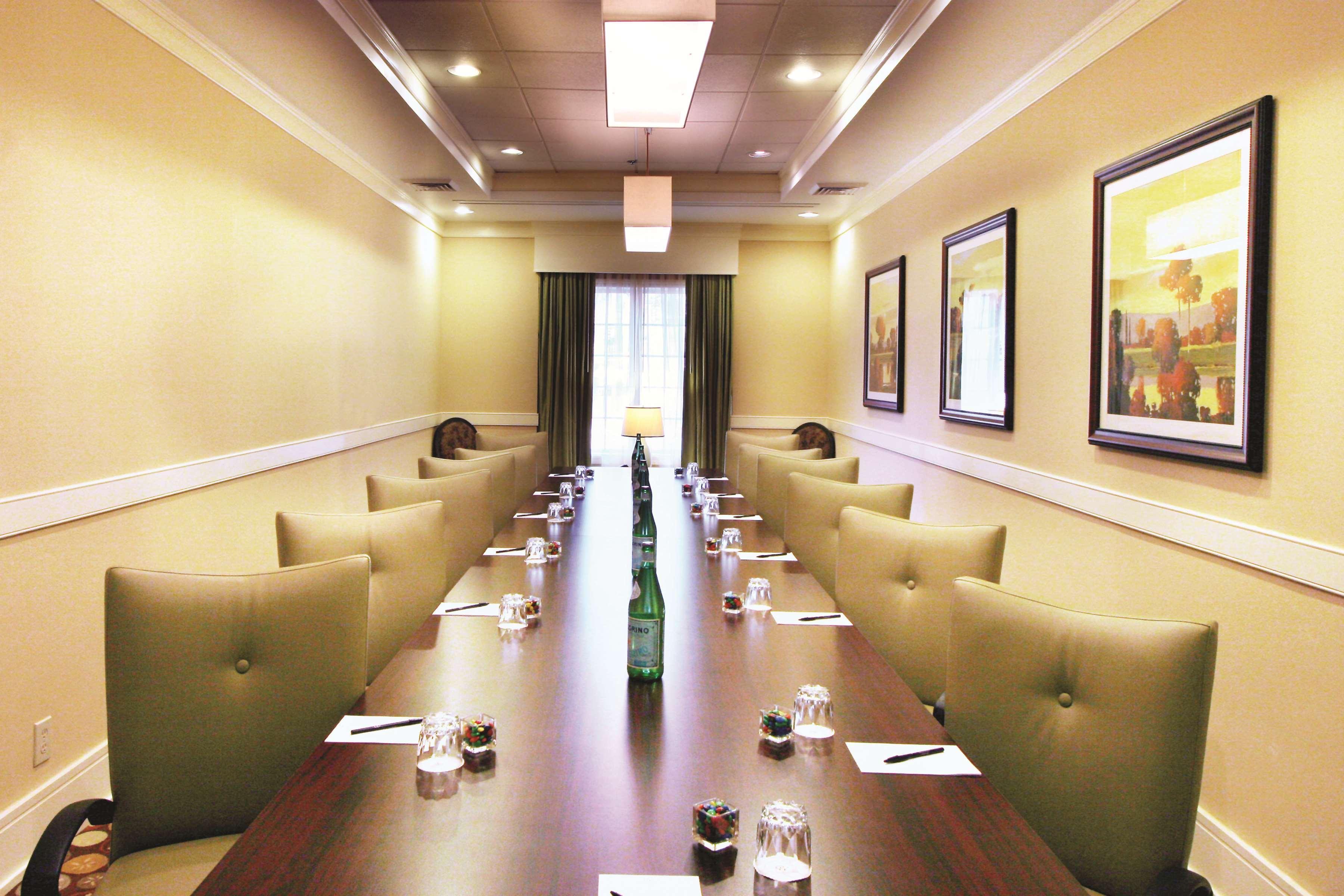 Doubletree Suites By Hilton At The Battery Atlanta Smyrna Kültér fotó