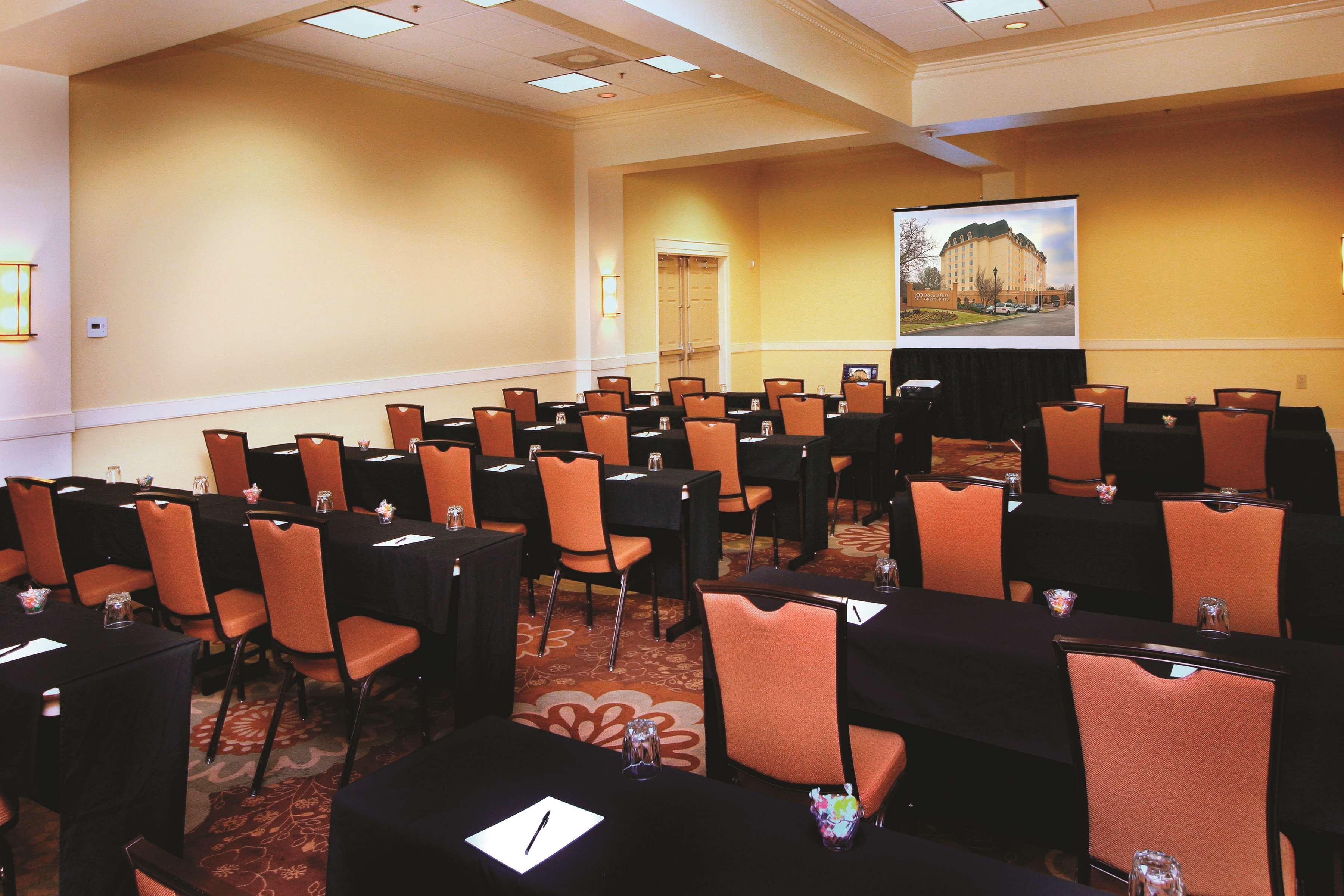 Doubletree Suites By Hilton At The Battery Atlanta Smyrna Kültér fotó