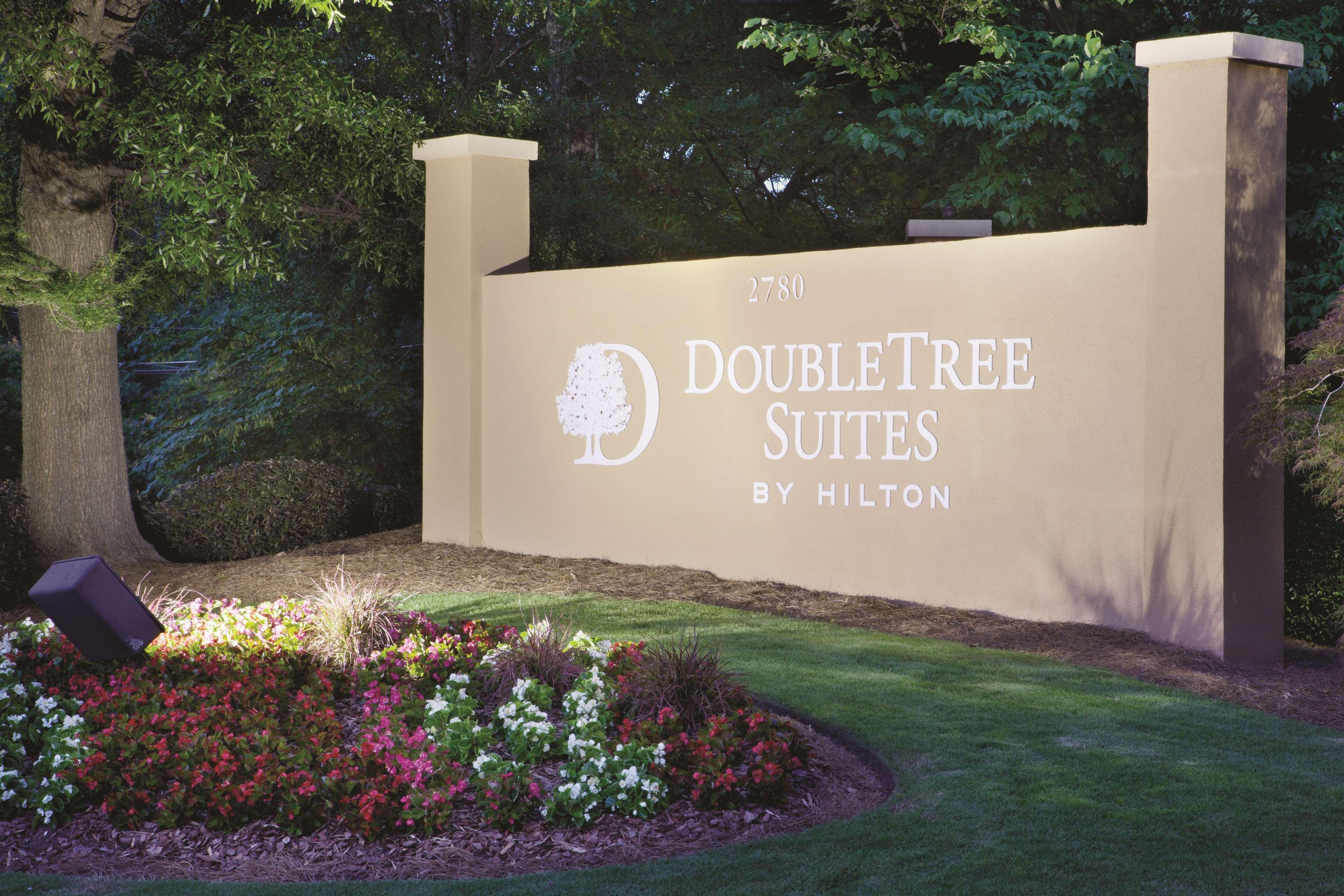 Doubletree Suites By Hilton At The Battery Atlanta Smyrna Kültér fotó