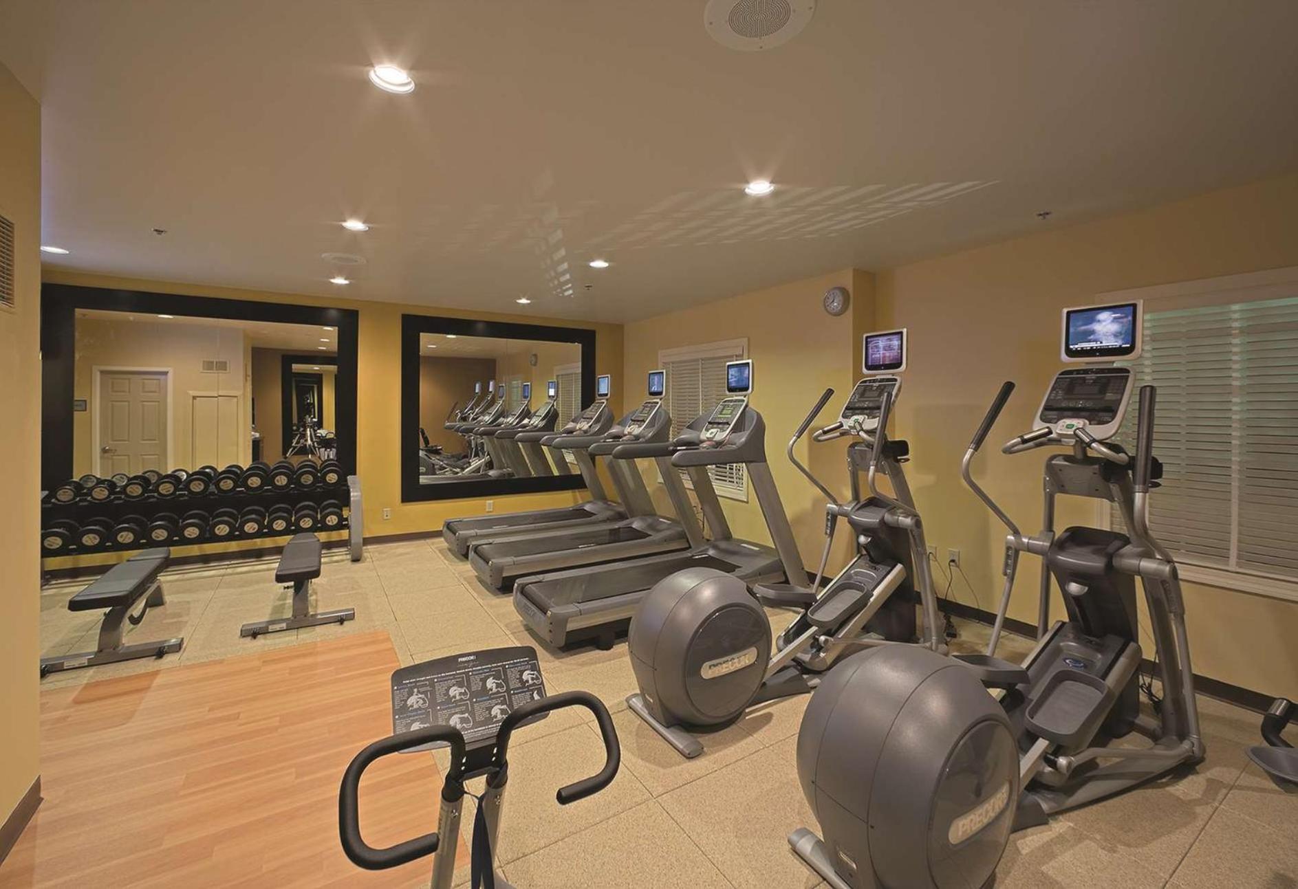 Doubletree Suites By Hilton At The Battery Atlanta Smyrna Kültér fotó